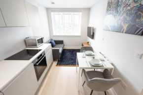 Space Apartments -One Bed Apartment In Central Brentwood - Fast Wifi - Parking - 45